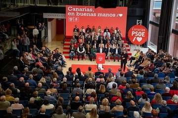 Los socialistas de Telde arropan a un Pedro Sánchez convencido del triunfo de su partido en las Islas/Acfi Press y TA.